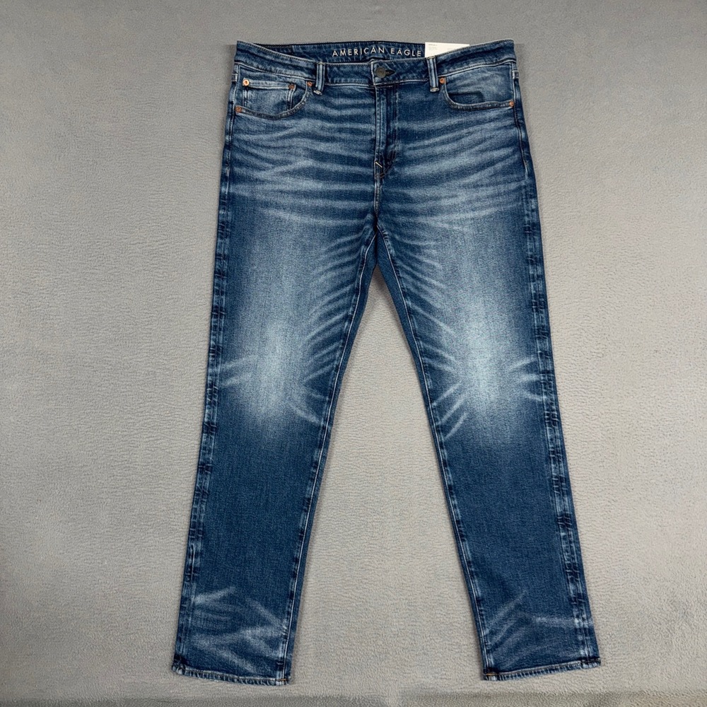 American Eagle Jeans Mens 36x32 Blue Slim Straight Stretch Distressed Denim NWT